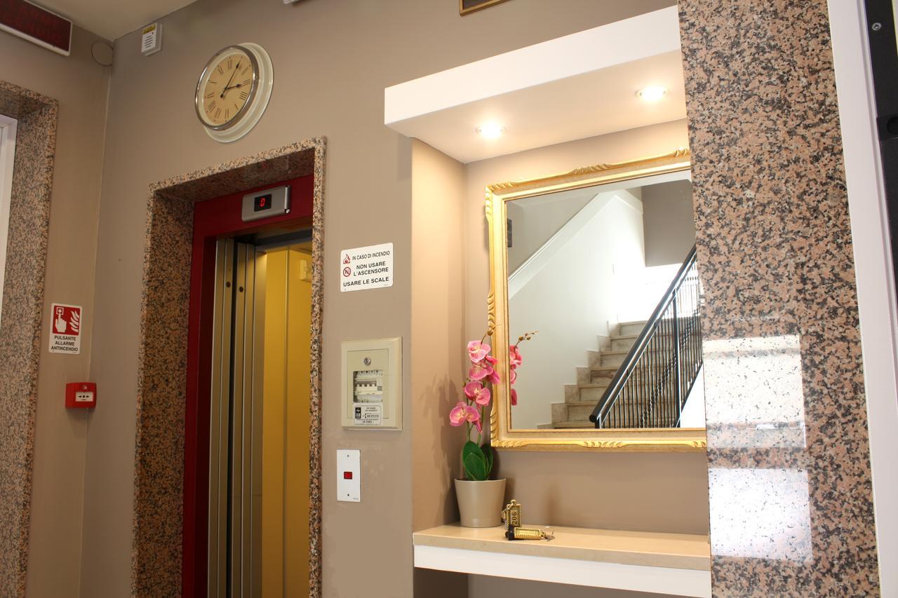Hotel Helga Caorle Kültér fotó