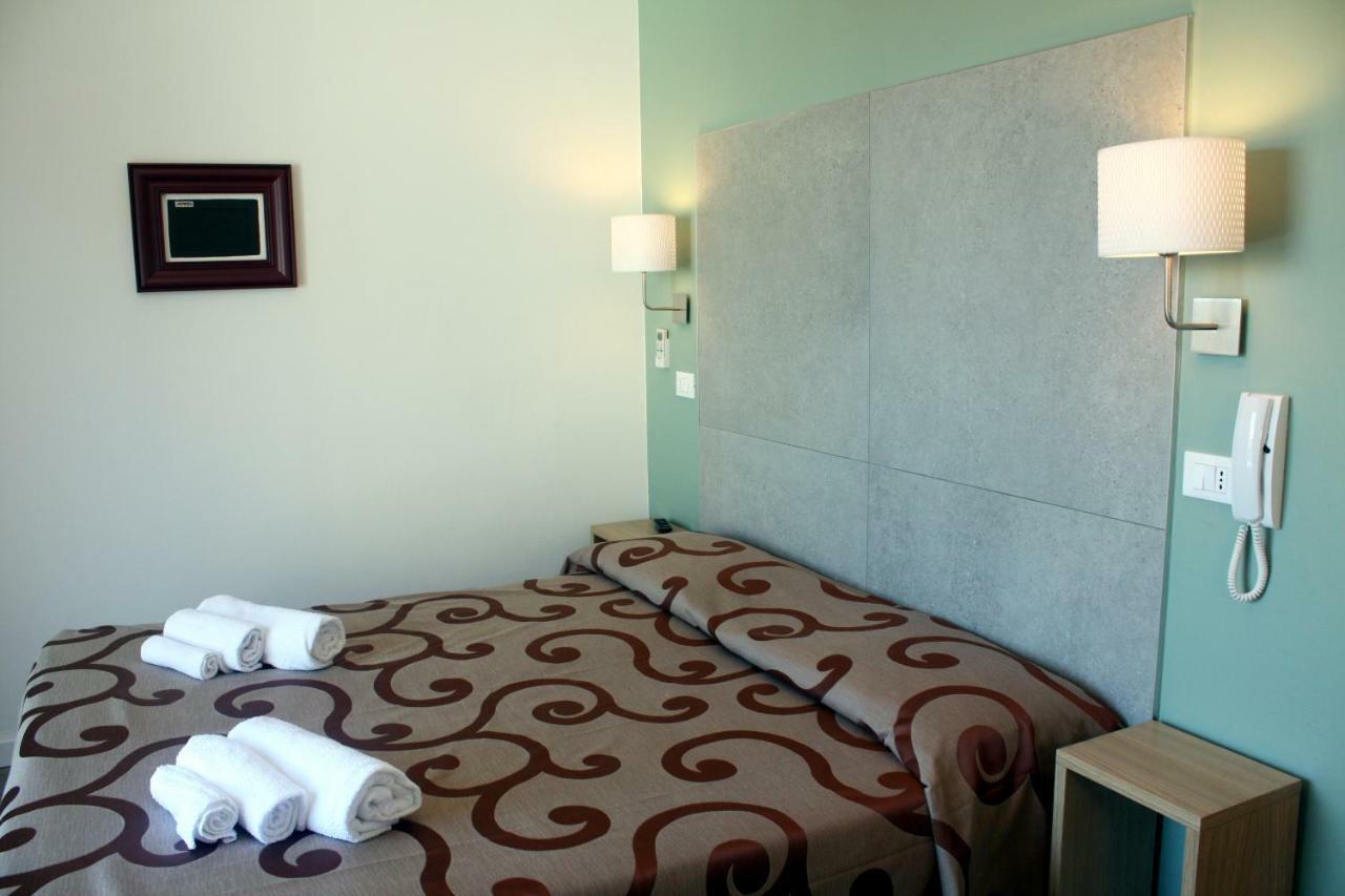 Hotel Helga Caorle Kültér fotó